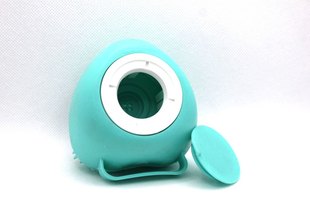 JeeTrail™ Pet Bath & Grooming Brush